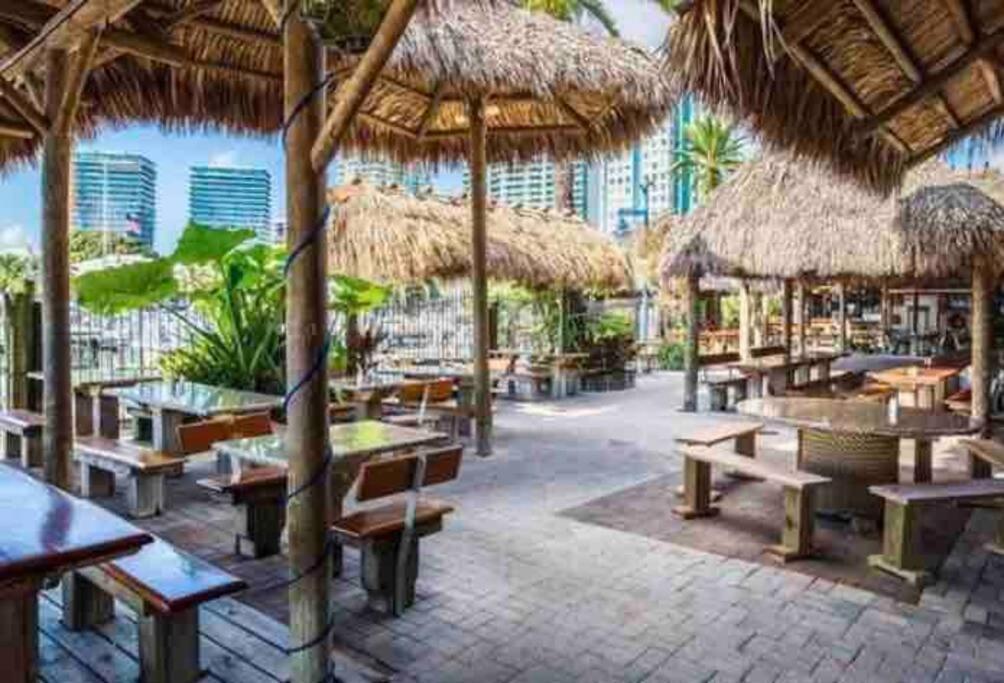Groveo6 10 Minutes From The Beach Miami Extérieur photo